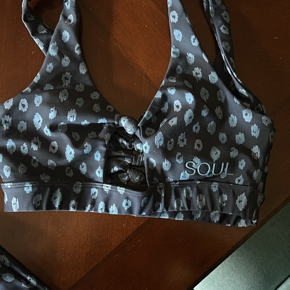 Leggings and sports bra set - Picture 7 of 7